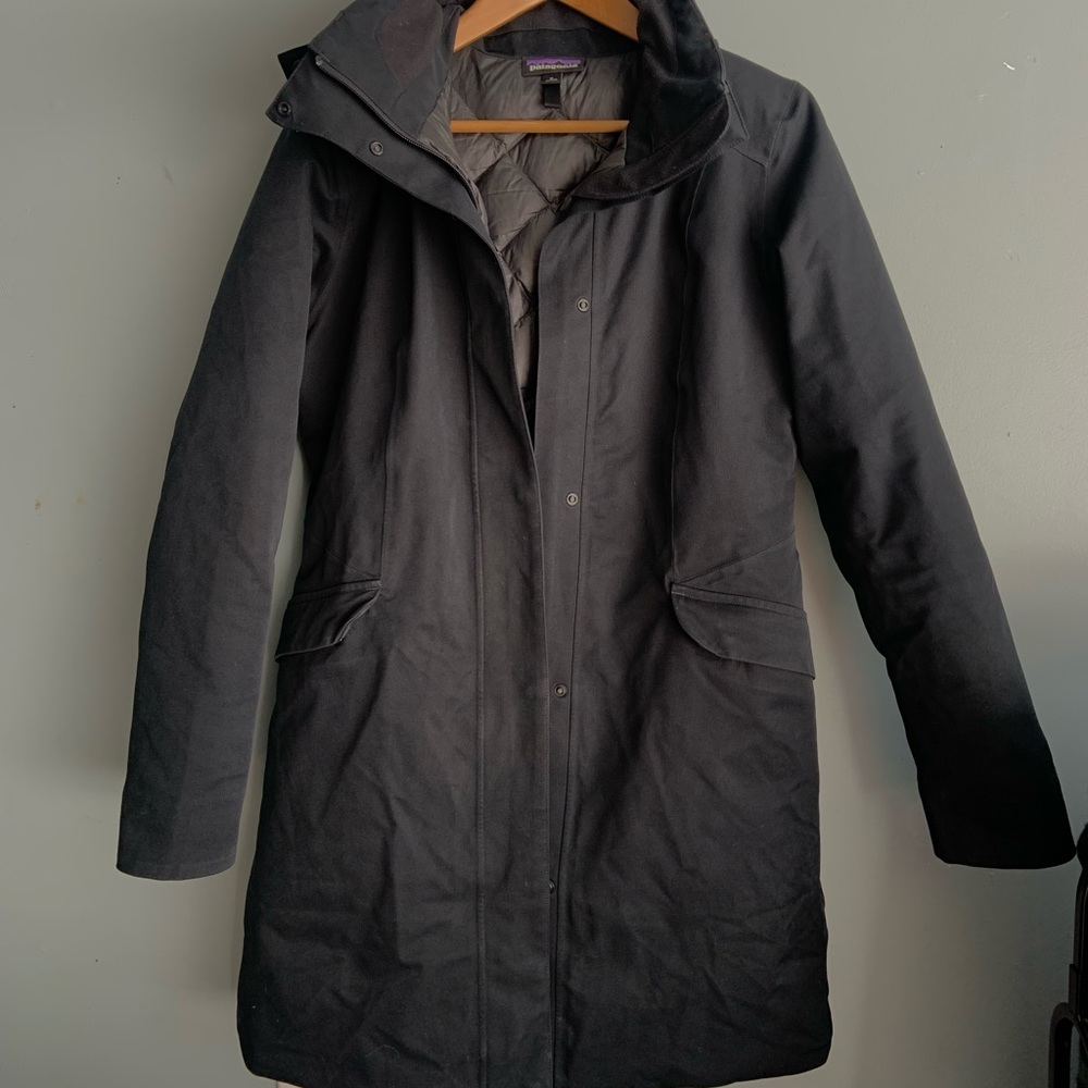 Patagonia Duete H2No black down women’s jacket parka medium feminine cut